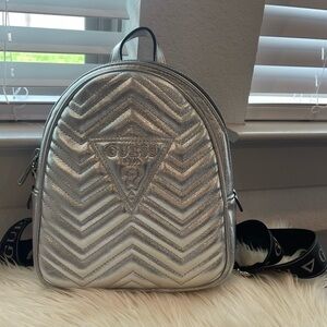 GUESS ZANA Sliver Backpack